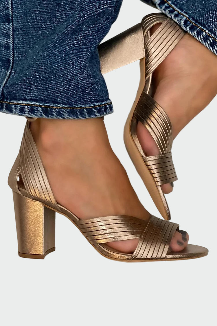Sandalias Elegantes Lucie con Tiras Diagonales para Estilo Urbano