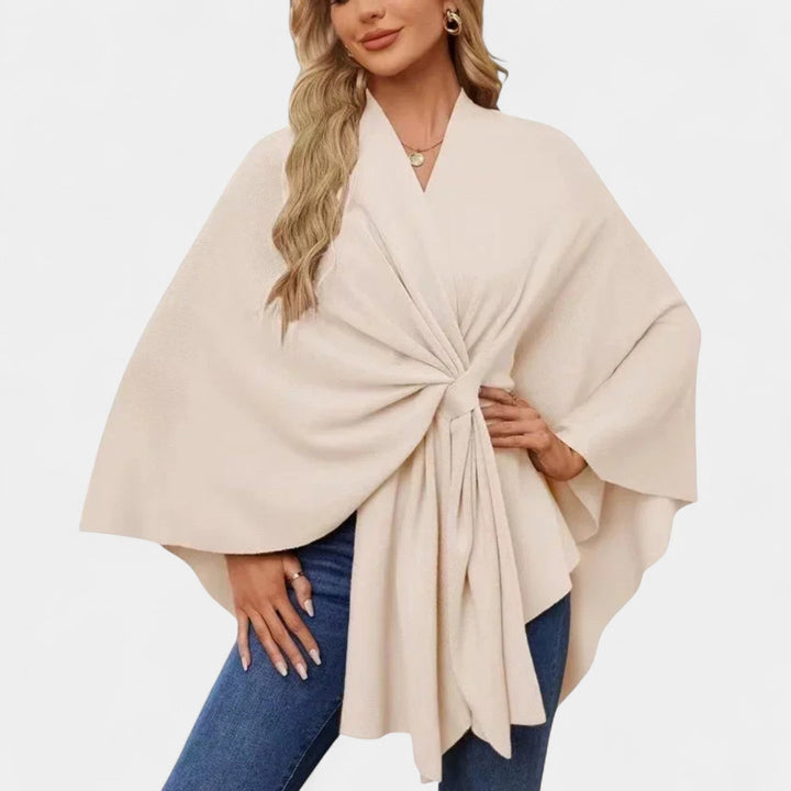 Daniela – Poncho elegante con nudo