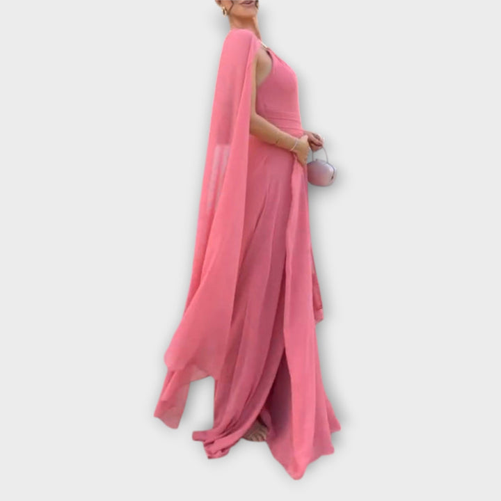 Mabel - Elegantes vestido maxi con capa y alto slit