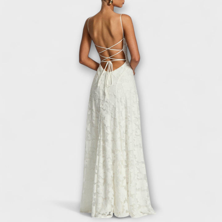 Kairi - Vestido Maxi Estiloso con Encaje Floral y Tirantes de Espagueti