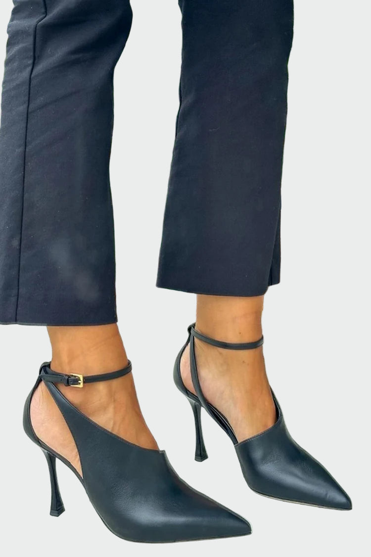 Karolína Zapatos Elegantes de Punta con Correa al Tobillo