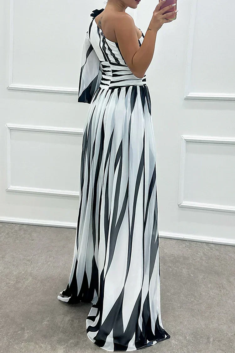Hazel™ | Vestido Maxi Elegante a Rayas con Hombro al Descubierto