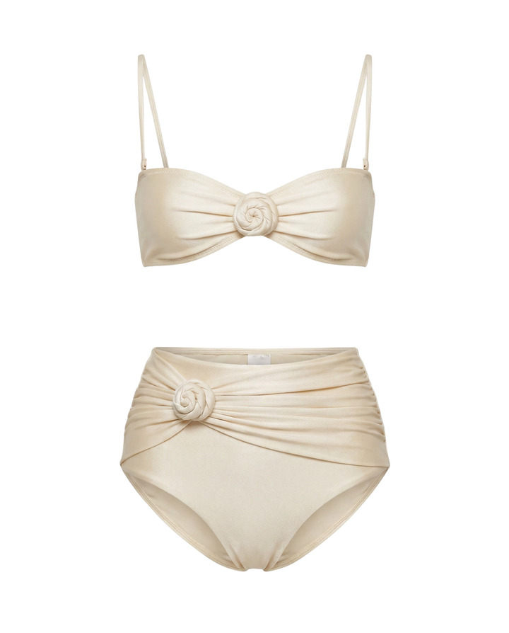 Áurea™ | Bikini de tiro alto con flores 3D aplicadas