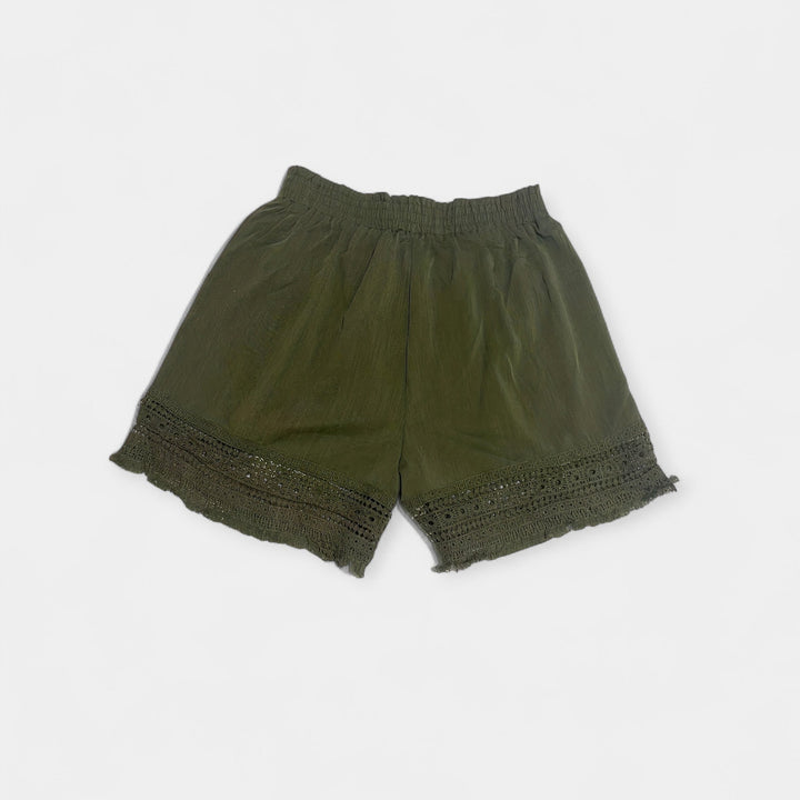 Shorts con encaje