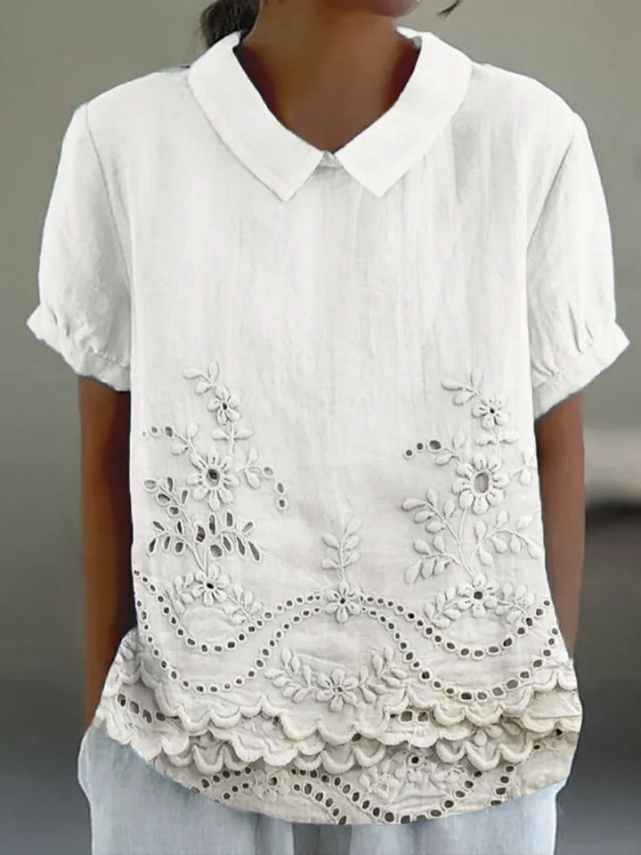 Lily™ | Camiseta bordada floral