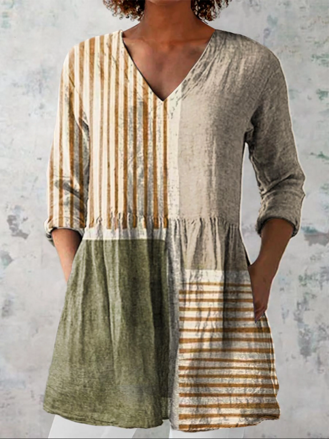 Camille | Blusa Larga con Escote en V €49,95