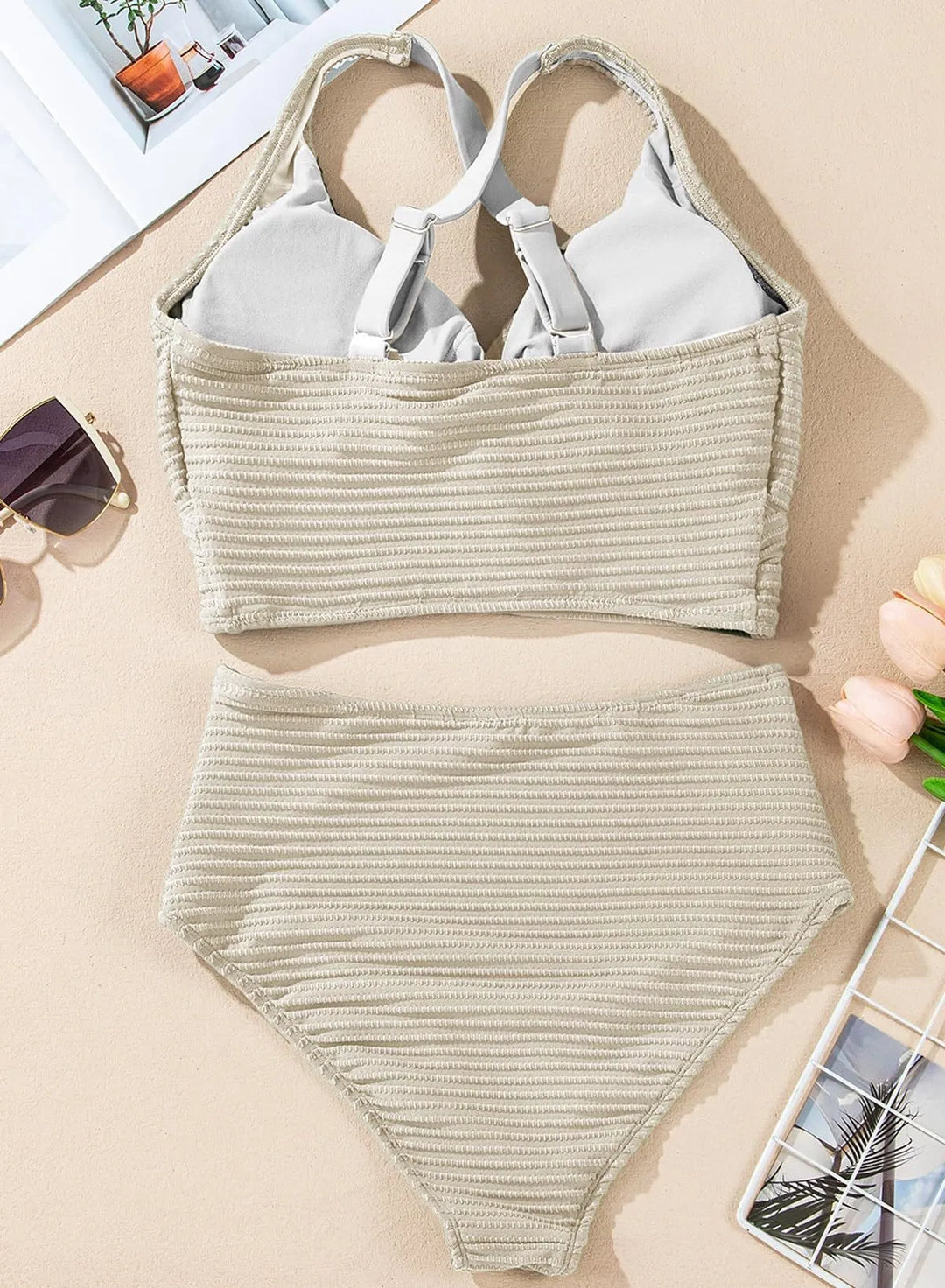 Crescencia™ | Bikini texturizado de tiro alto con top cruzado