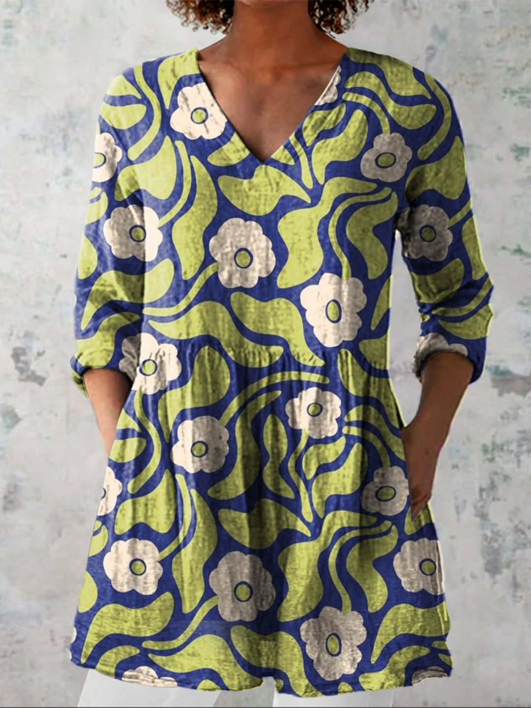 Elodie | Blusa Larga con Escote en V €49,95