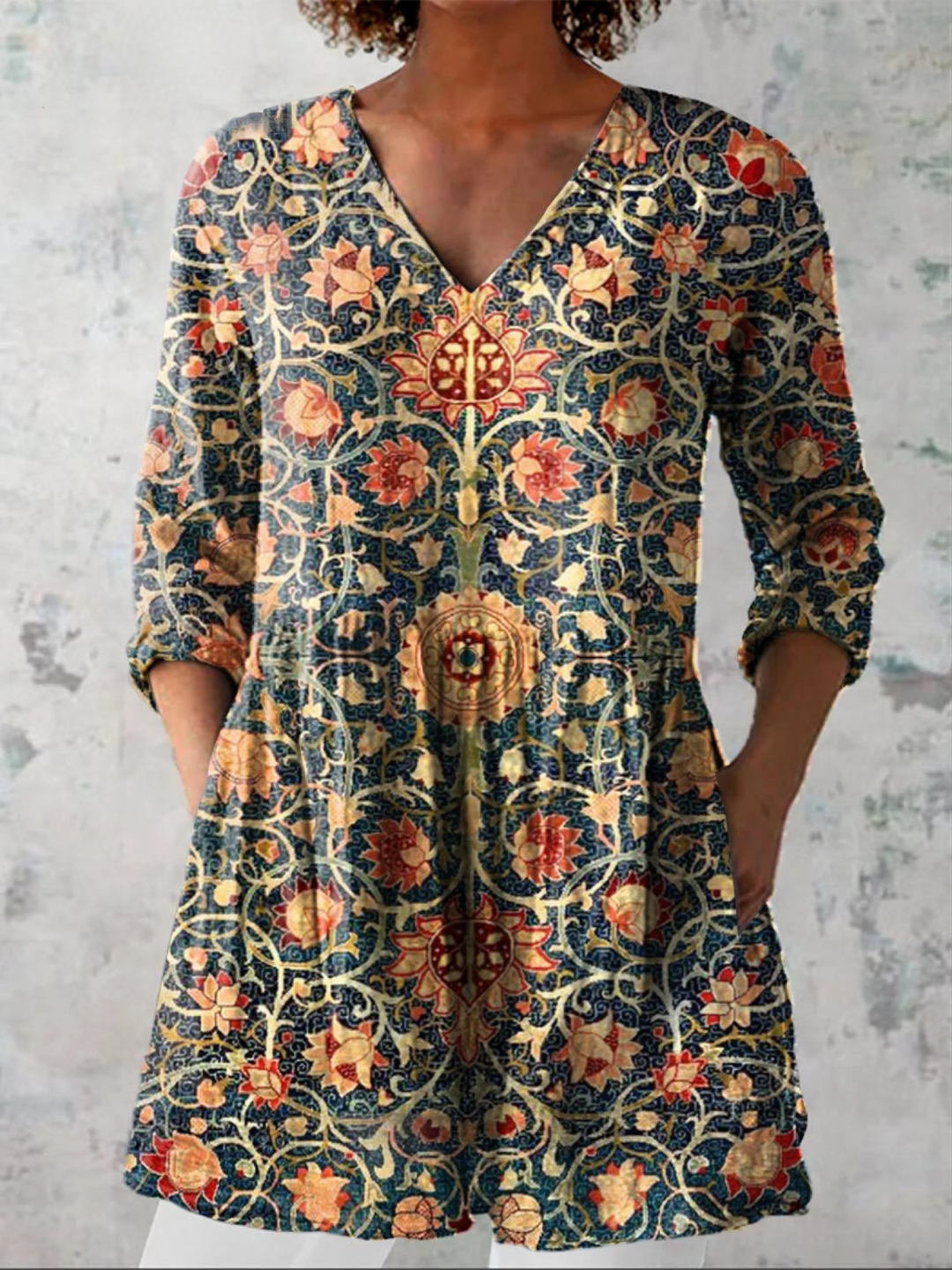 Celine | Blusa Larga con Escote en V €49,95