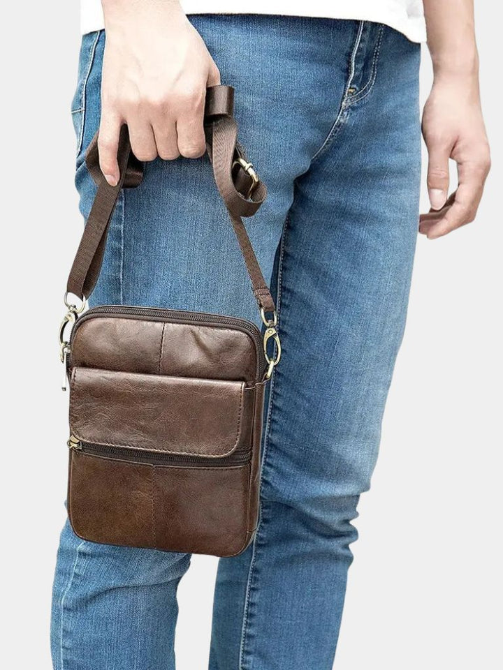Bolso de Hombro Esencial de Cuero