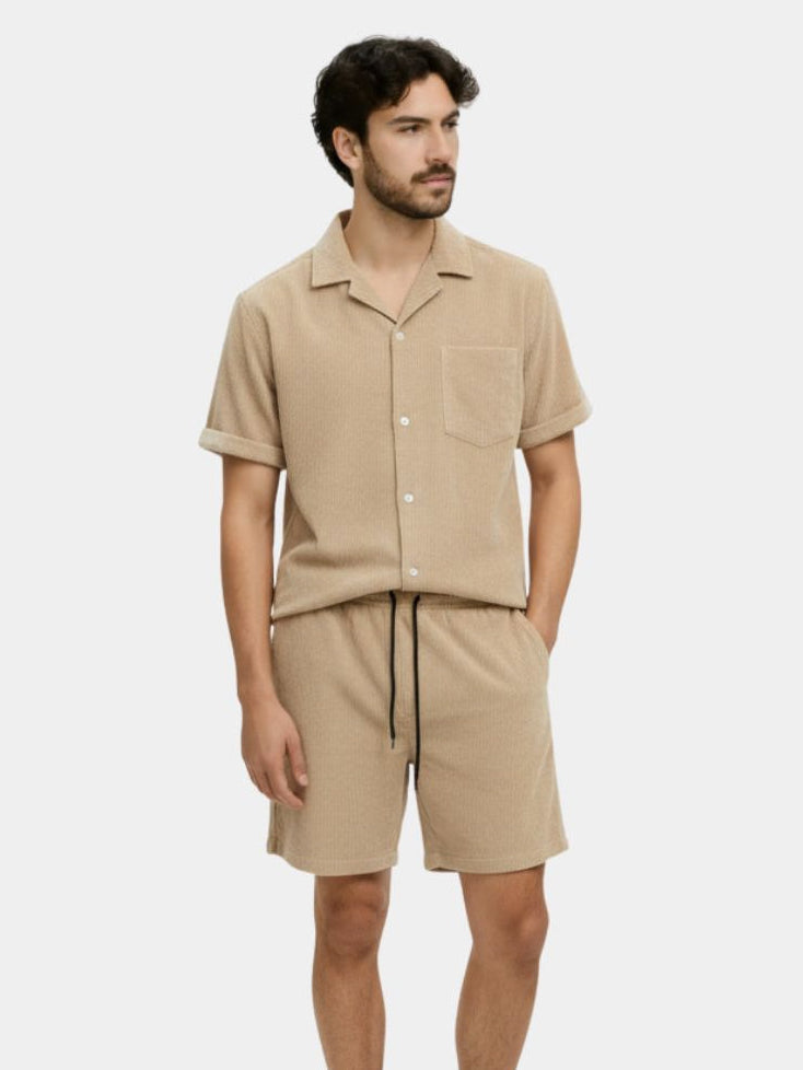 Conjunto de Verano: Pantalones Cortos y Camisa de Pana