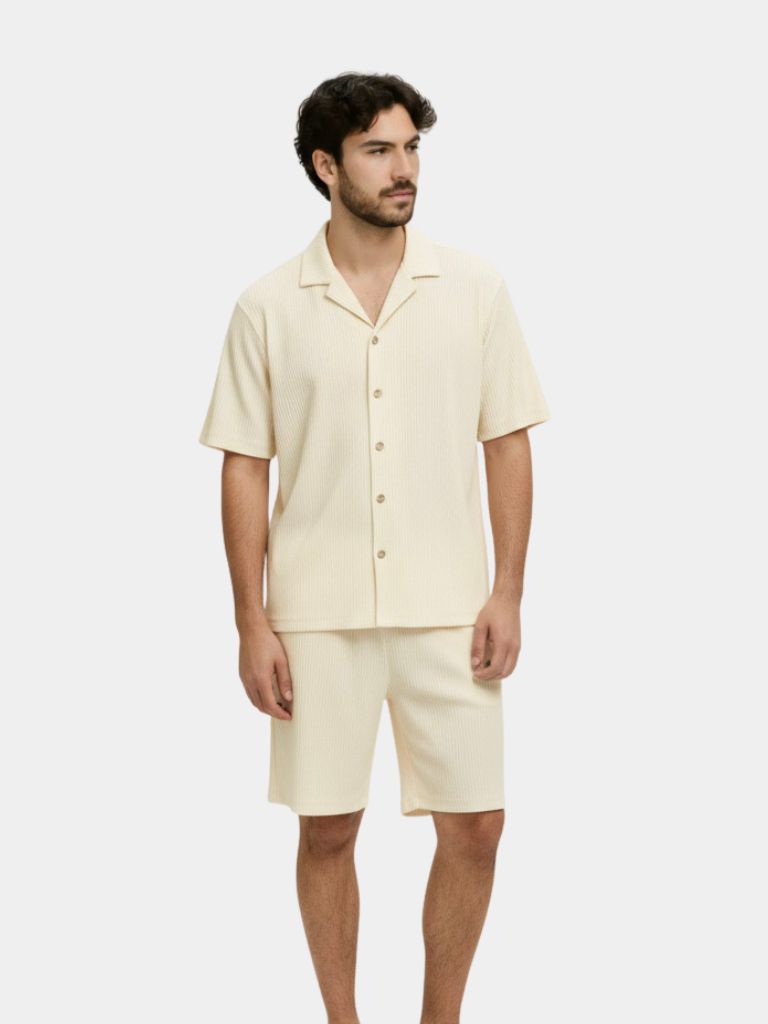 Conjunto Minimalista de Pana - Shorts y Camisa