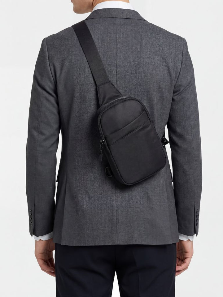 Bolso Esencial Compacto para el Pecho