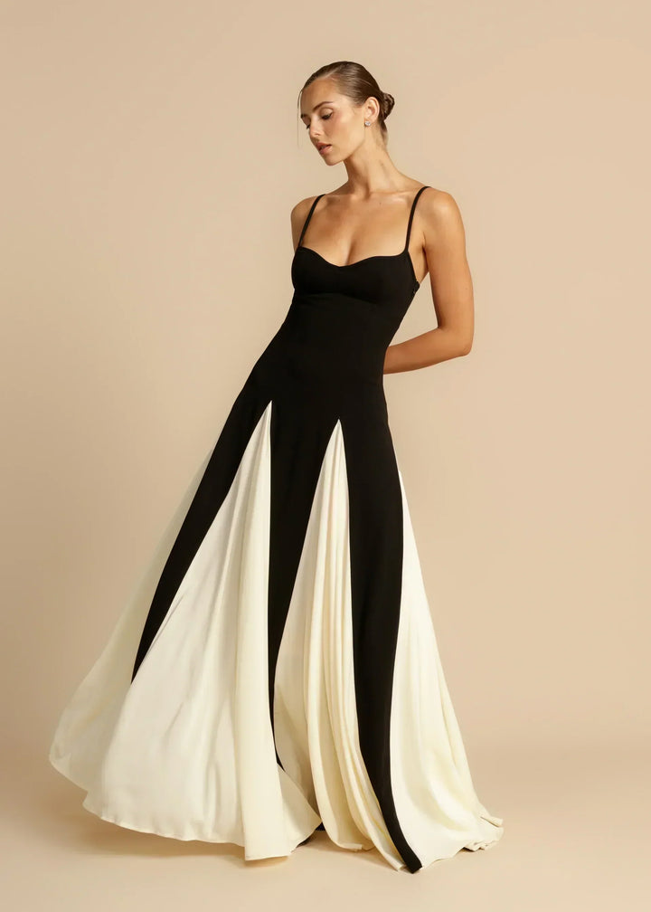 Oshrit™ | Vestido Maxi Elegante con Volantes