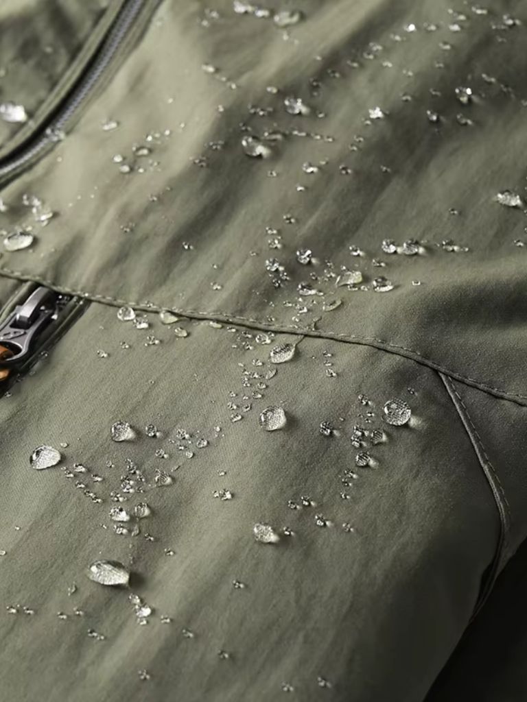 Chaqueta Táctica Impermeable para Aventuras