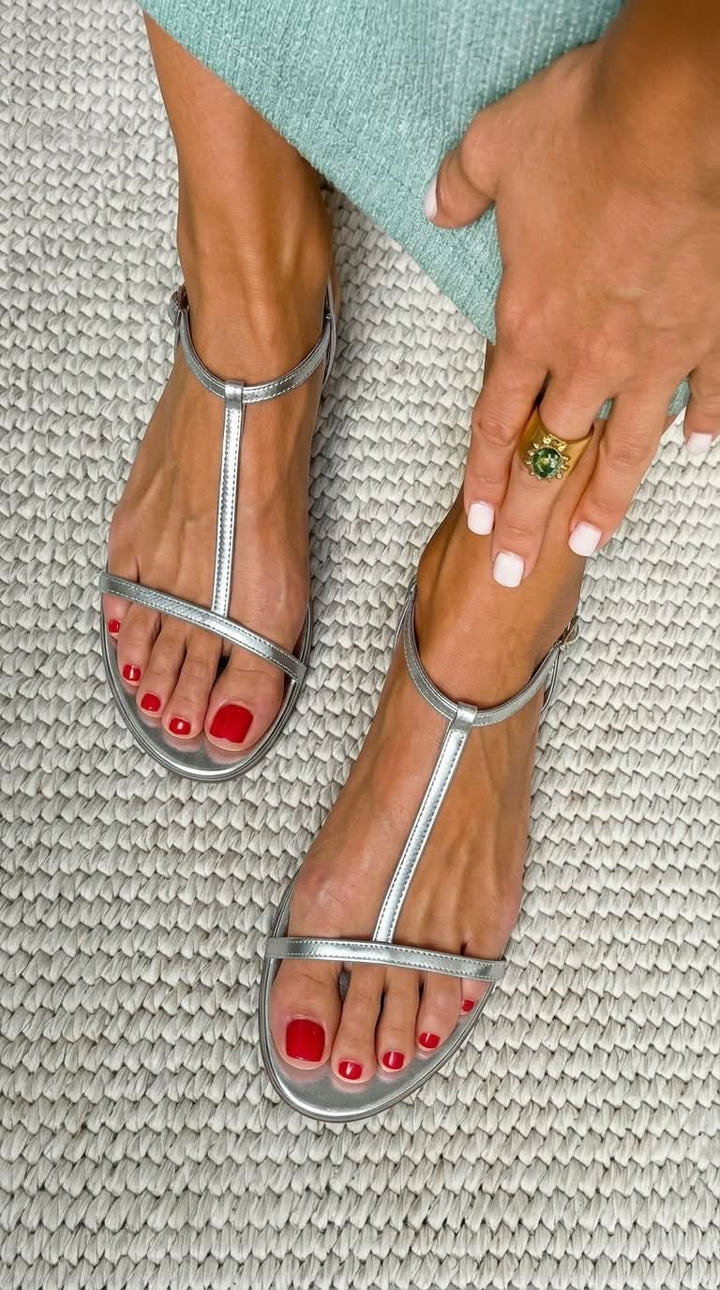 Eloísa™ | Sandalias Planas con Detalle Dorado