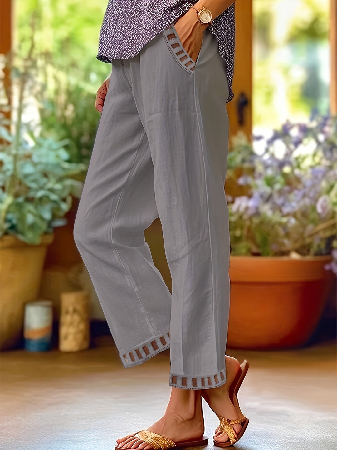 Wren – Pantalones Cropped Relax con Detalles en Contraste
