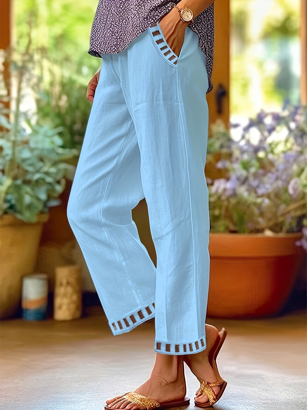 Wren – Pantalones Cropped Relax con Detalles en Contraste