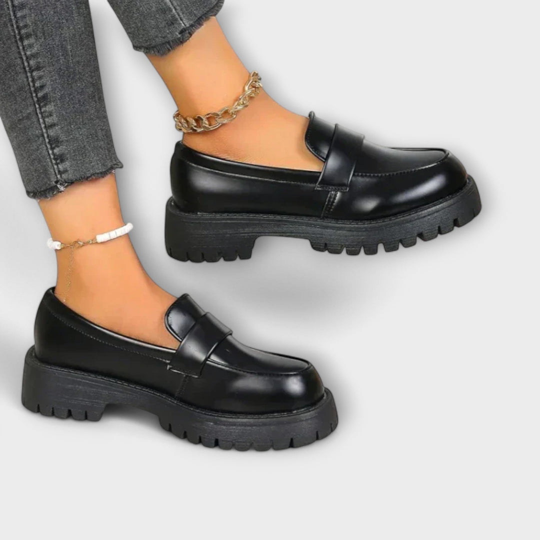 Mocasines de mujer con diseño ortopédico y tacones de satén