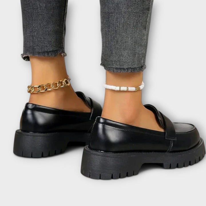 Mocasines de mujer con diseño ortopédico y tacones de satén