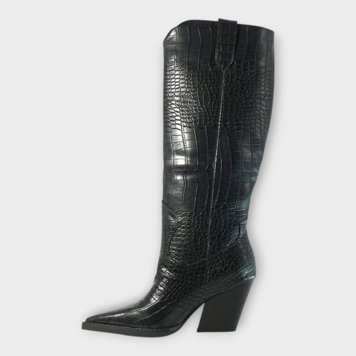 Zapatos con patrón de cocodrilo y elegante tacón