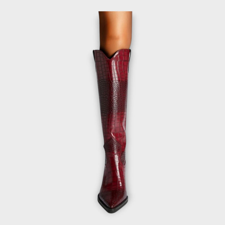 Zapatos con patrón de cocodrilo y elegante tacón