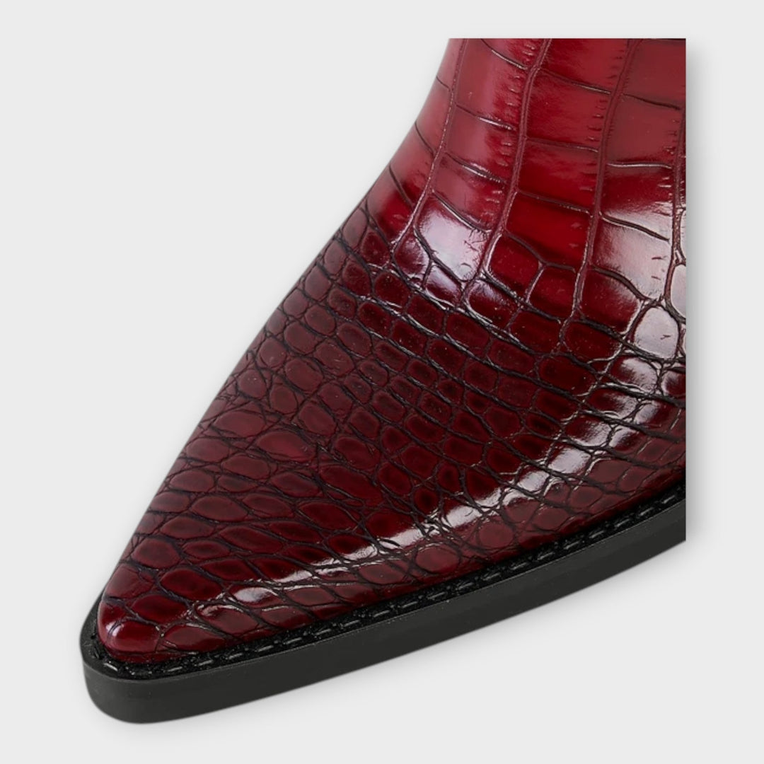 Zapatos con patrón de cocodrilo y elegante tacón