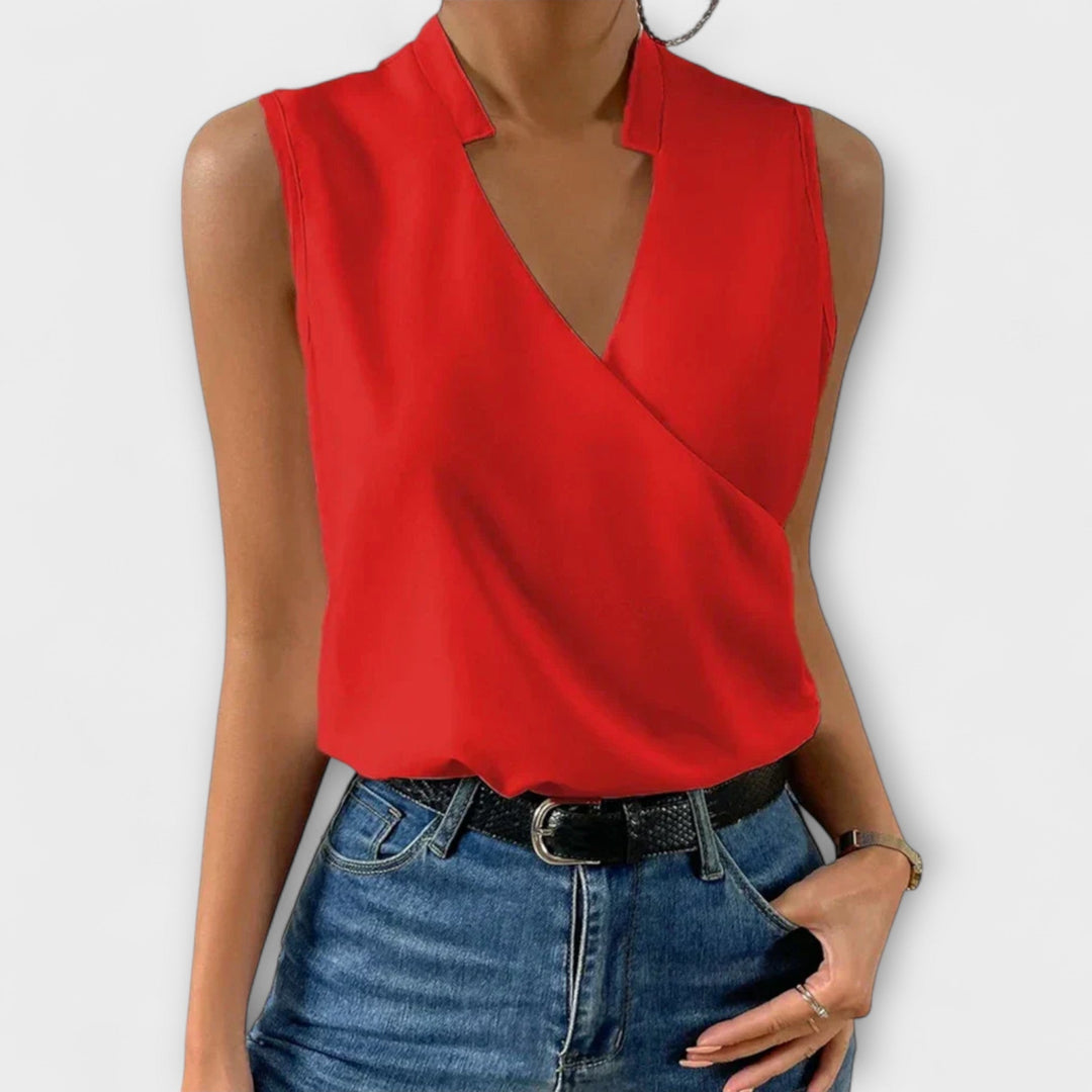 Top suave de verano con escote en V