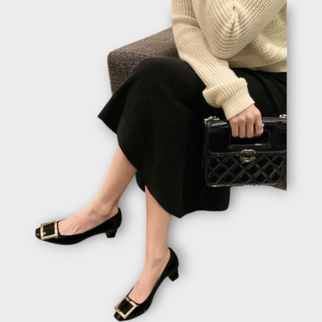 Sandalias Elegantes Lucie con Tacón Medio Punta Cuadrada