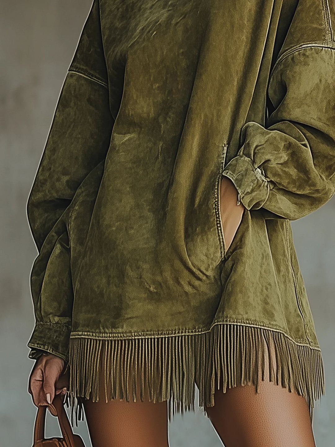 Amalia · Vestido con cuello alto y flecos
