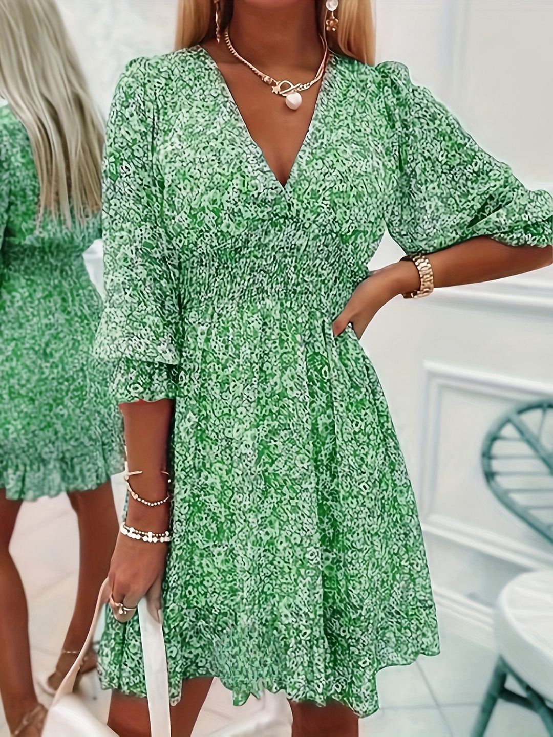 Nissia™ | Vestido Mini de Rayas Florales