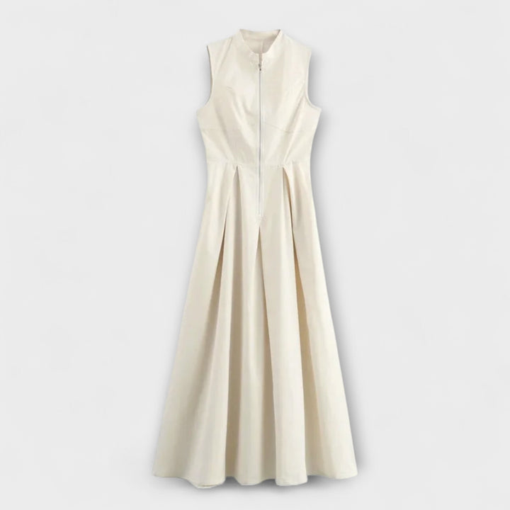 Vestido corto sin mangas con plisados y corte ajustado midi