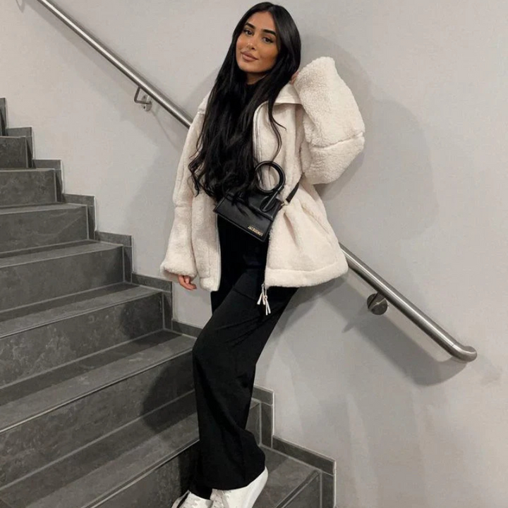 Karla – Chaqueta de teddy suave