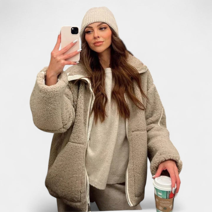 Karla – Chaqueta de teddy suave