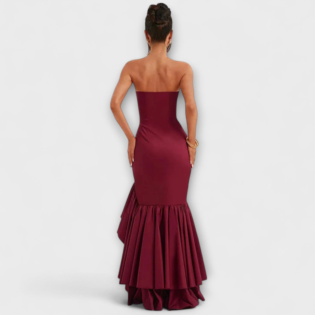 Zuri - Vestido maxi con hombros al descubierto y dobladillo asimétrico