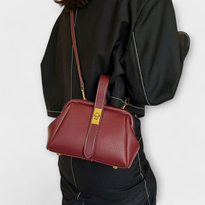 Cécile. - Bolsa retro