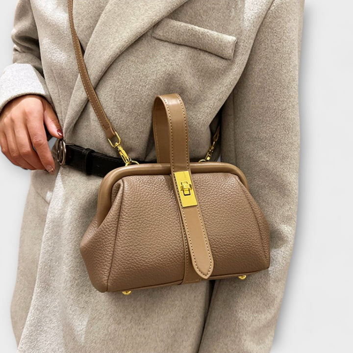 Cécile. - Bolsa retro
