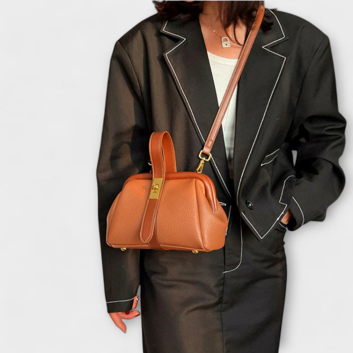 Cécile. - Bolsa retro