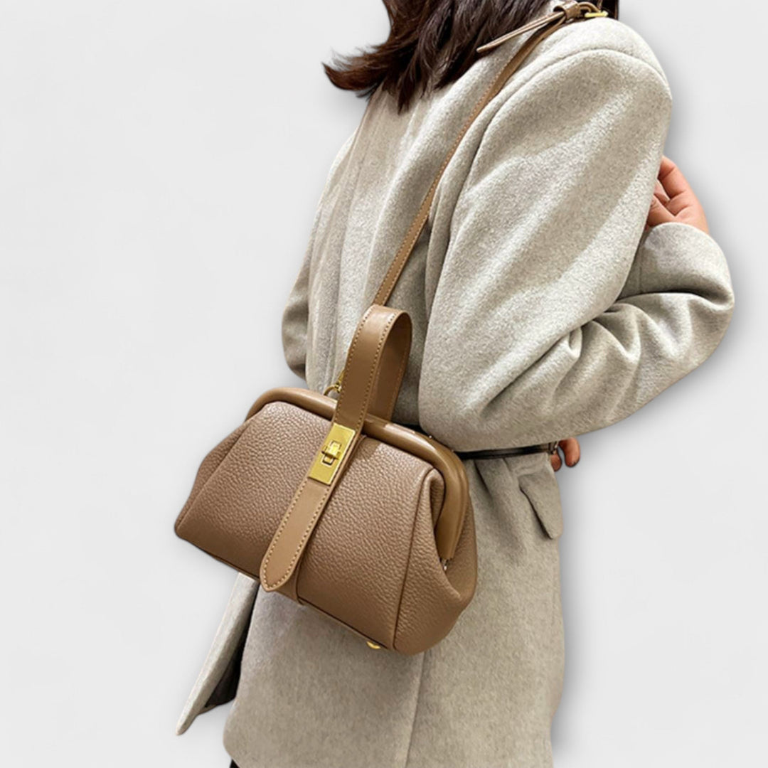 Cécile. - Bolsa retro