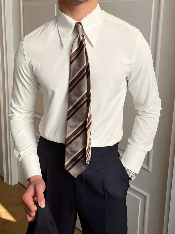 Camisa Elegante con Cuello Spearpoint