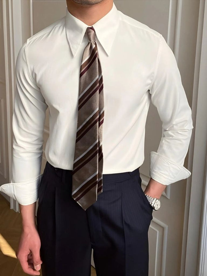 Camisa Elegante con Cuello Spearpoint