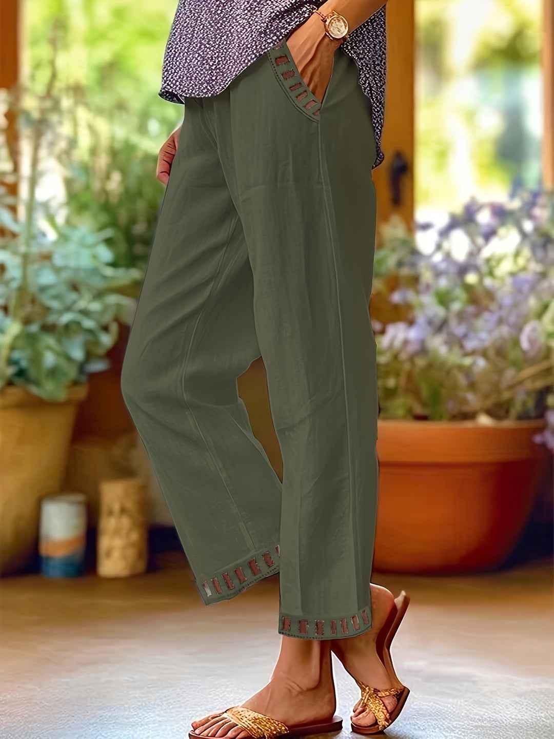 Wren – Pantalones Cropped Relax con Detalles en Contraste