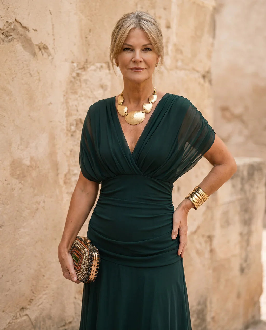 VESTIDO ENVOLVENTE ESTILO CRUZADO
