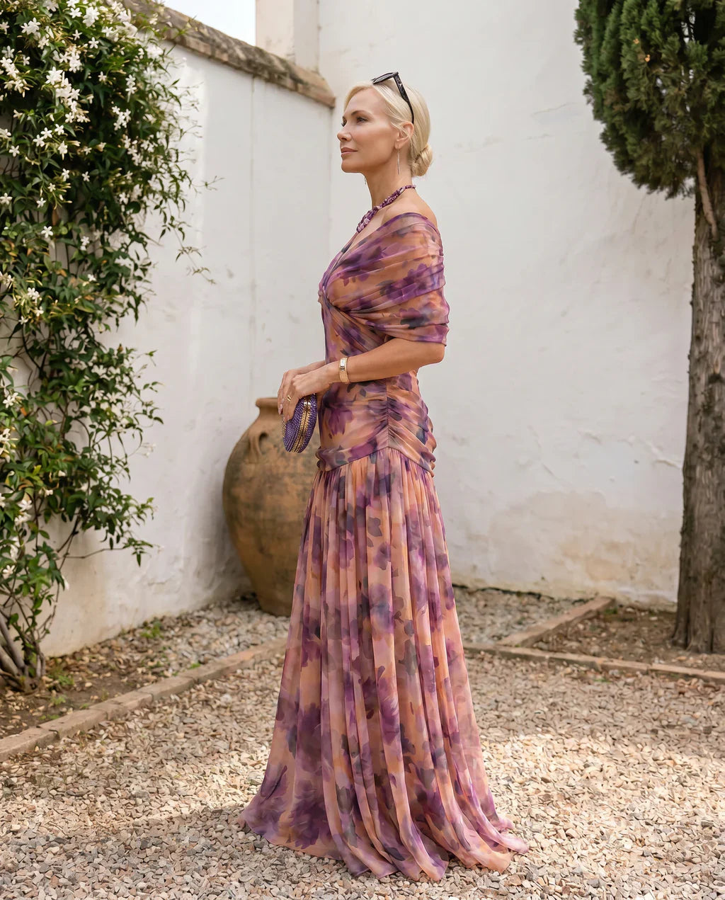 VESTIDO ENVOLVENTE ESTILO CRUZADO