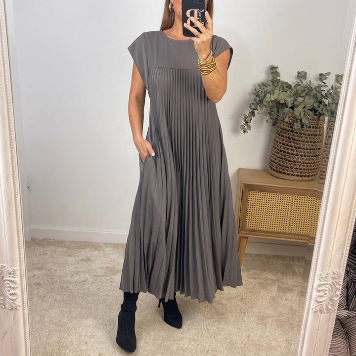 Ana - Vestido de Confort Atemporal