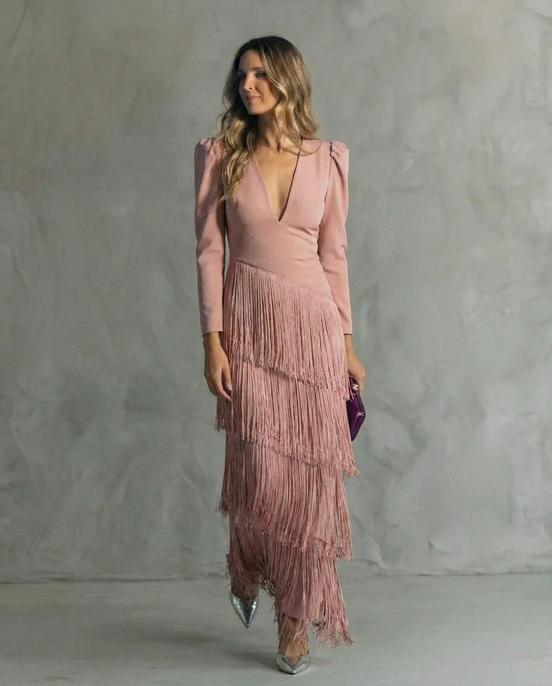 Alessia - Vestido midi elegante con mangas de flecos