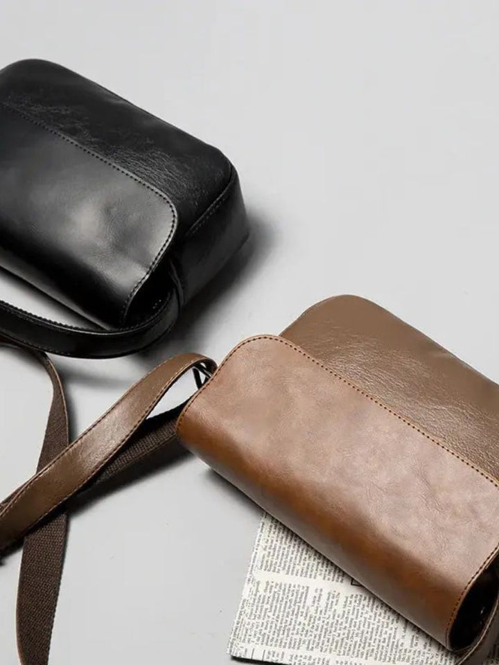 Bolso de Hombro Esencial de Cuero de Milán
