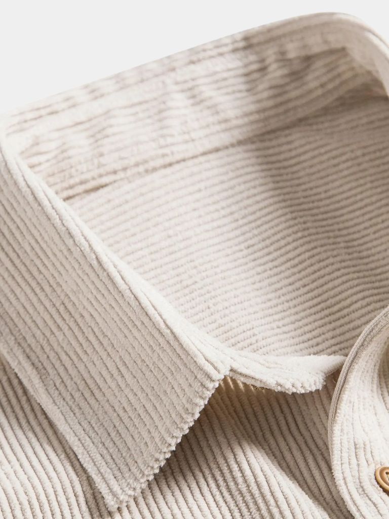 Camisa Minimalista de Pana