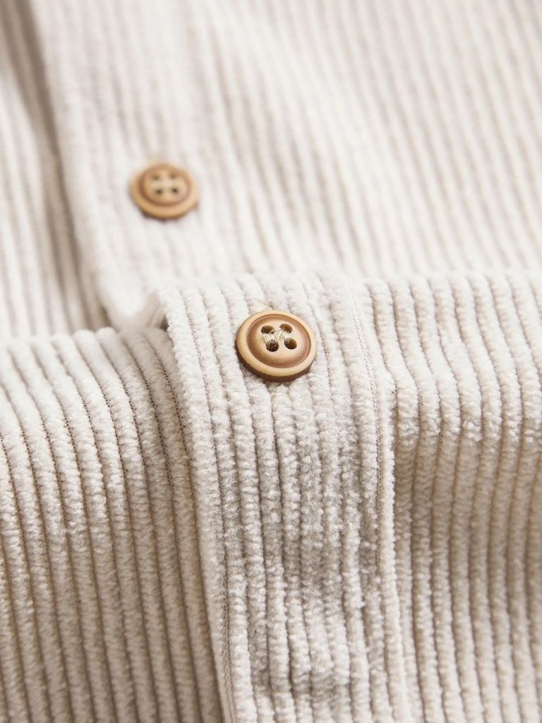 Camisa Minimalista de Pana