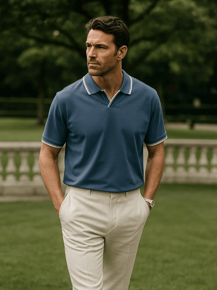 Polo Negro V-Corte Clásico